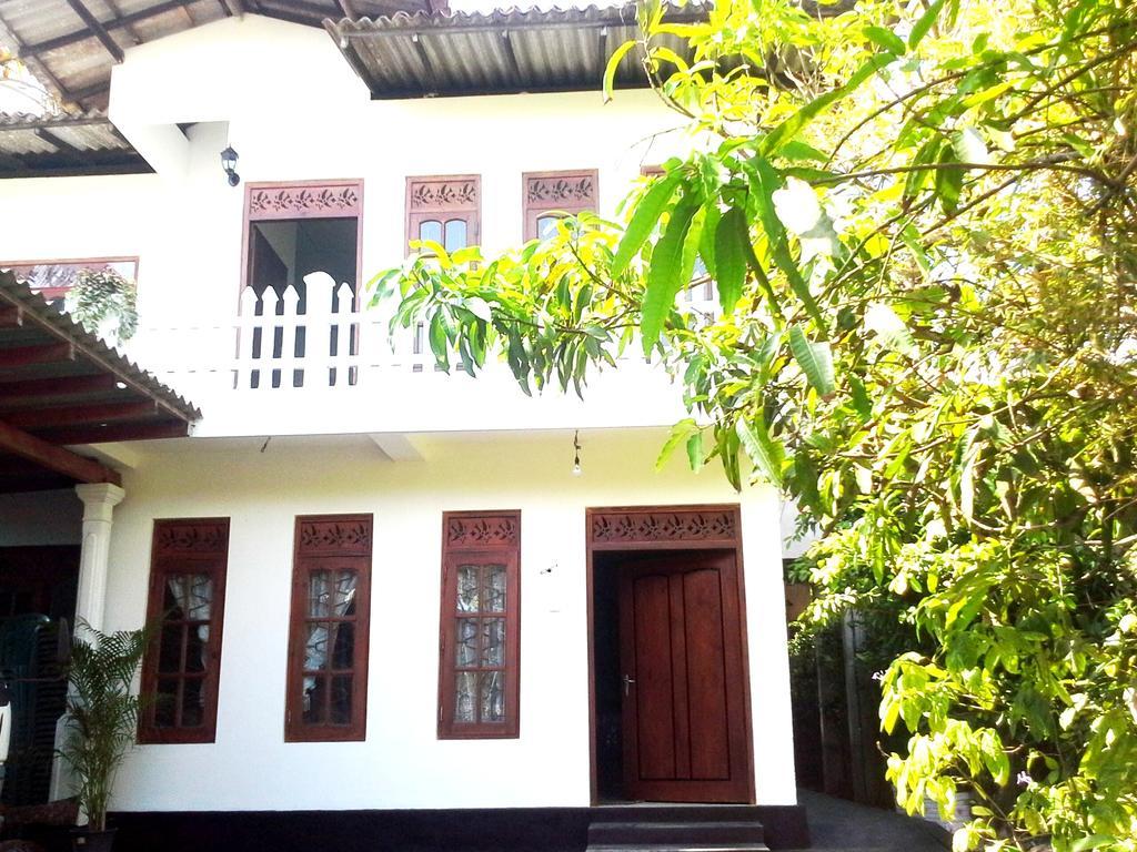 Sunstyle Mirissa Guest House Экстерьер фото
